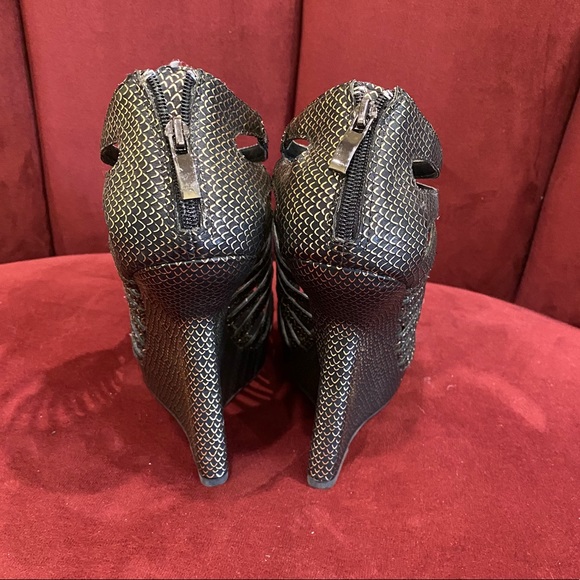 Wedges - Picture 4 of 7